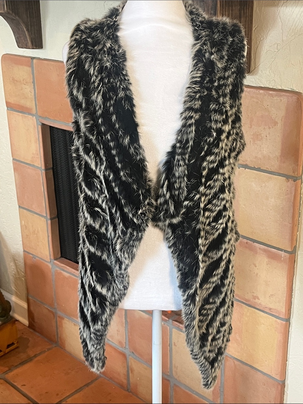 Metric Knits Genuine Rabbit Fur Open Sleeveless Cardigan, size S
